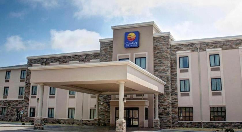 Comfort Inn & Suites Caldwell Bagian luar foto